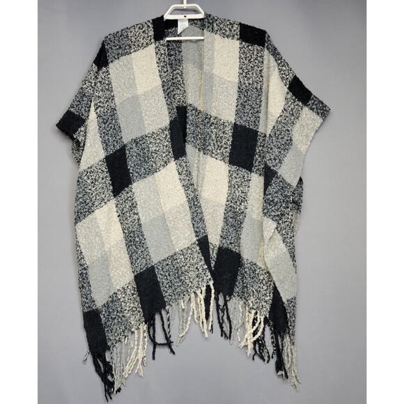 Woolrich Knit Poncho Sweater Shawl Womens One Size Black Gray Checks Fringe - Picture 1 of 10